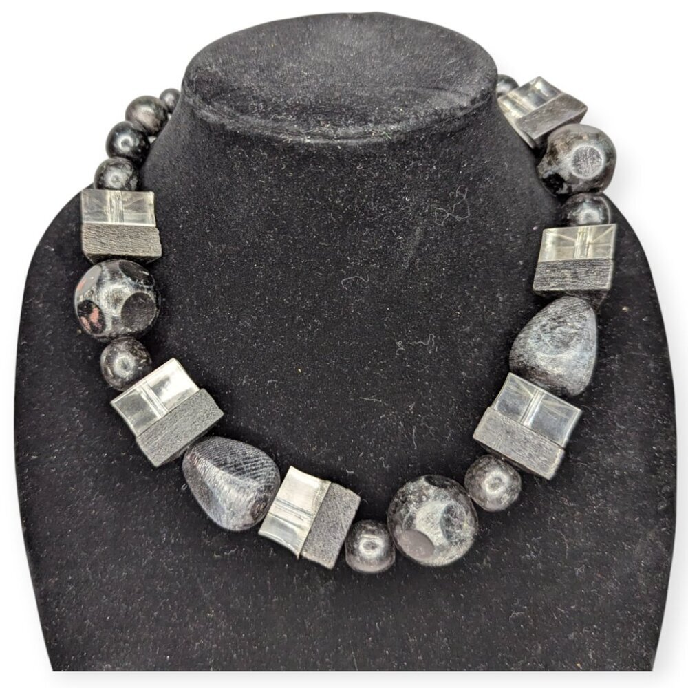 Vintage Express Choker Clear Lucite/Acrylic Wood Bead Chunky Statement Necklace